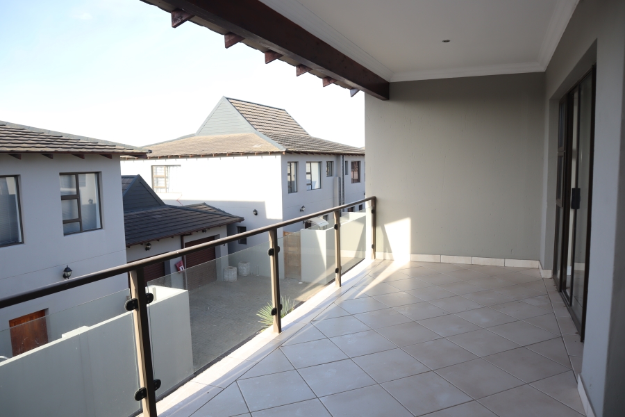 3 Bedroom Property for Sale in Wavecrest Eastern Cape